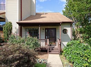 606 Whitcover Cir, Charlottesville, VA 22901