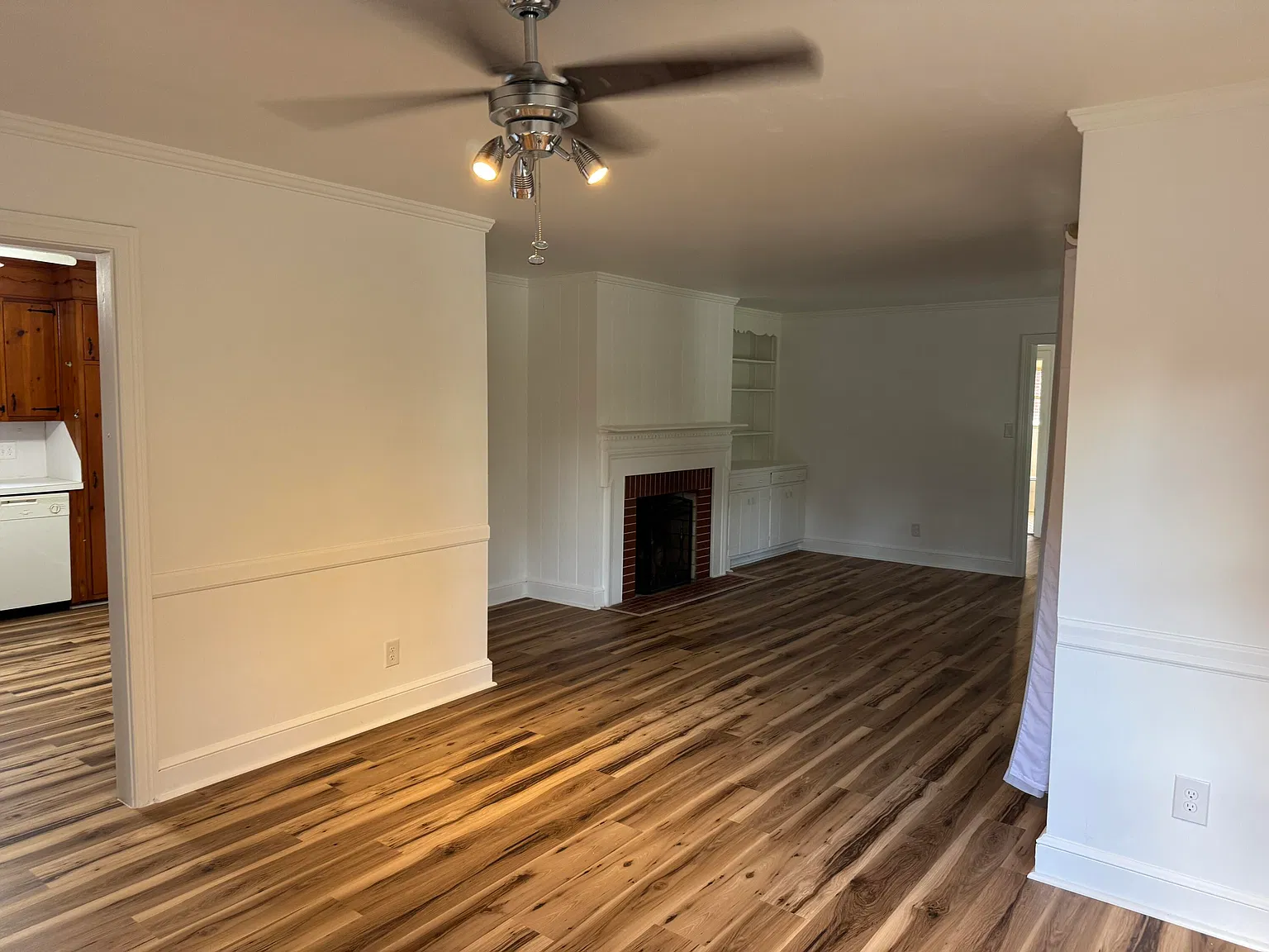 3 bed, 1.0 bath, 1618 sqft, $1,700 — Photo 4