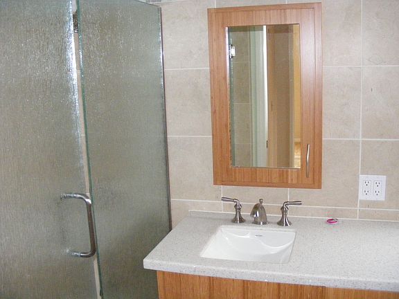 Upstairs bathroom 