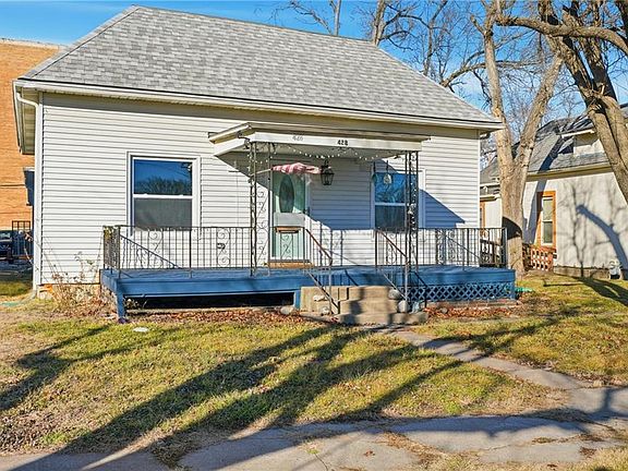 2nd image of 428 Brown Ave