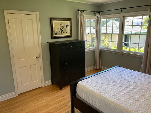 Dresser and 3 wall hangings