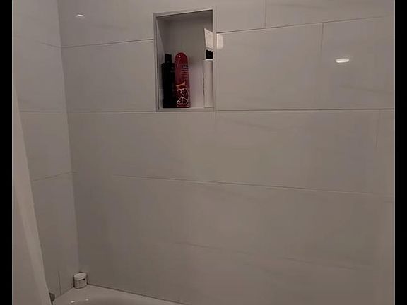4th image of 3953 1st Ave #202