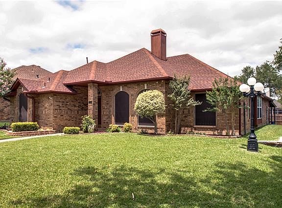 2nd image of 2105 Hearthstone Dr