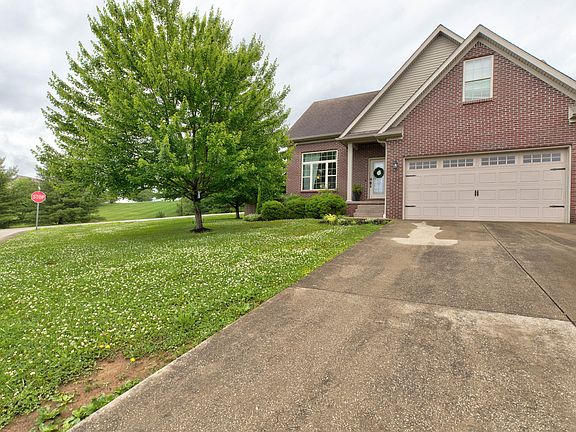 3rd image of 1005 Ashlyn Dr