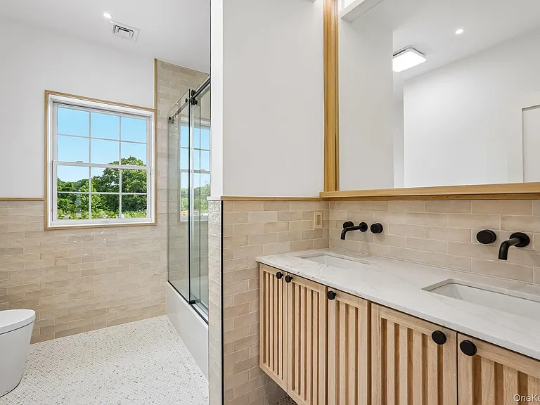1707 Marie Ln — Photo 36