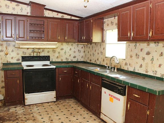 4th image of 29 Dogwood Dr