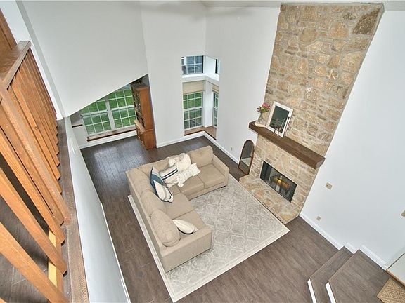 4th image of 7526 Higdon Ct