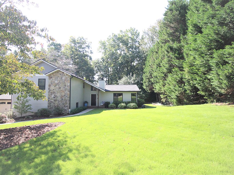 2nd image of 4390 Oak Ln
