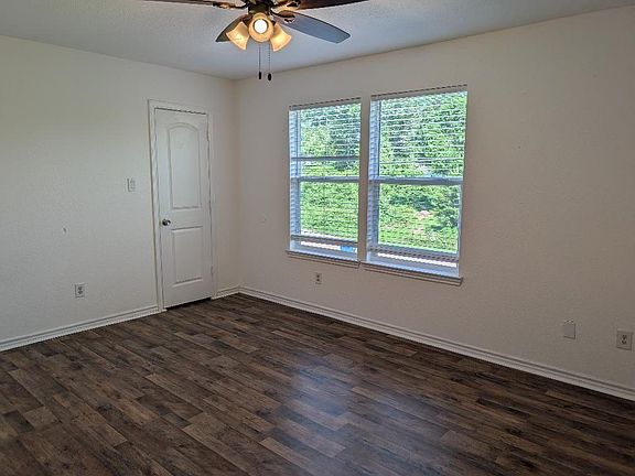 4th image of 16729 Meadowcroft