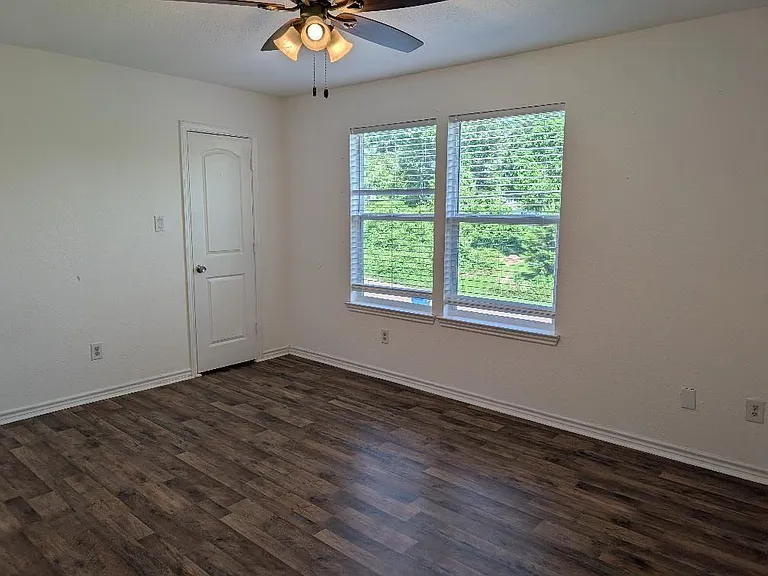 16729 Meadowcroft — Photo 4