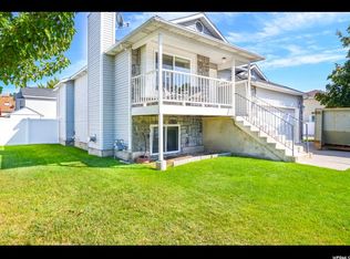 5471 S Walden Glen Dr, Murray, UT 84123