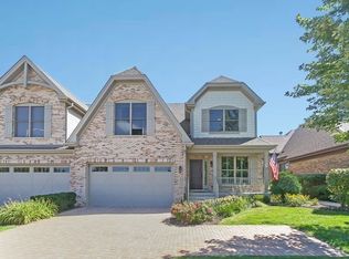2021 N President St, Wheaton, IL 60187