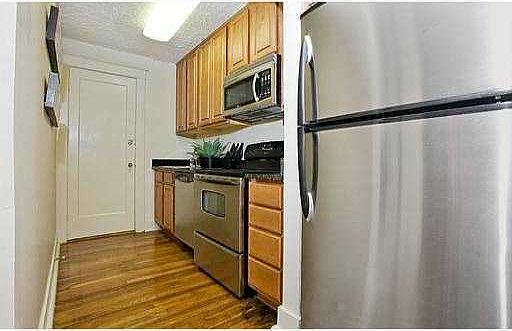 2nd image of 3308 Prytania St APT 2