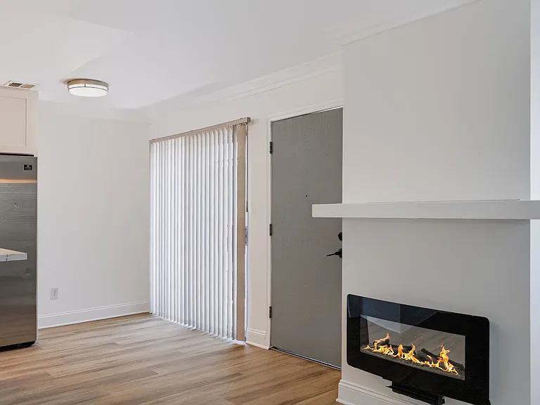 510 Spring Rd #120 — Photo 11