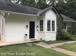 242 Bracey Dr, Bracey, VA 23919