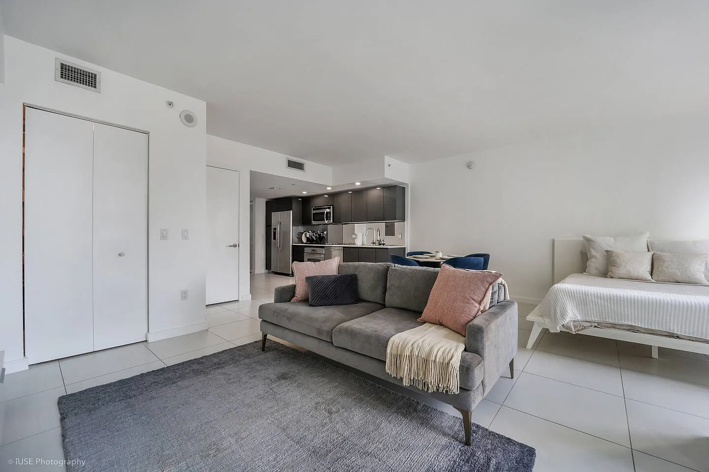 1 bed, 551 sqft, $2,995 — Photo 2