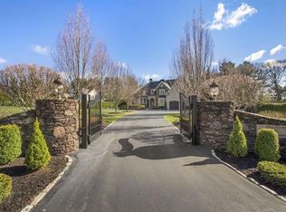 70 Colts Xing, Canton, MA 02021