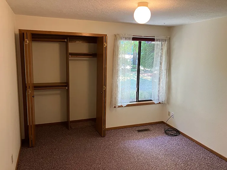 1325 Elser Dr SE — Photo 19