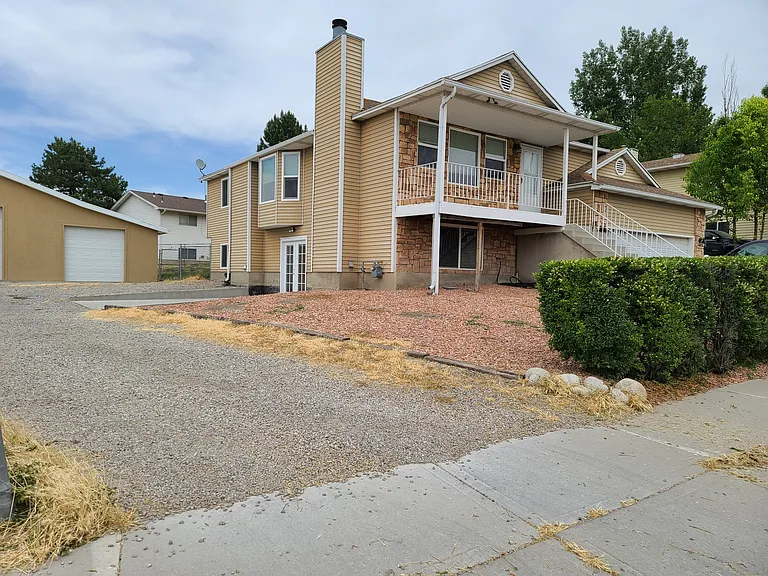 940 W Red Oaks Dr #2 — Photo 1