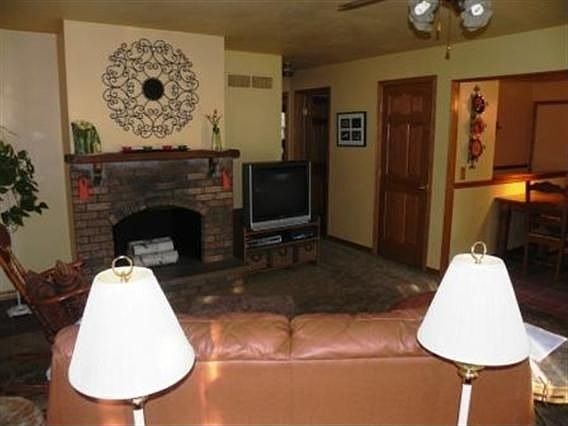 5th image of 1819 Cottonwood Dr