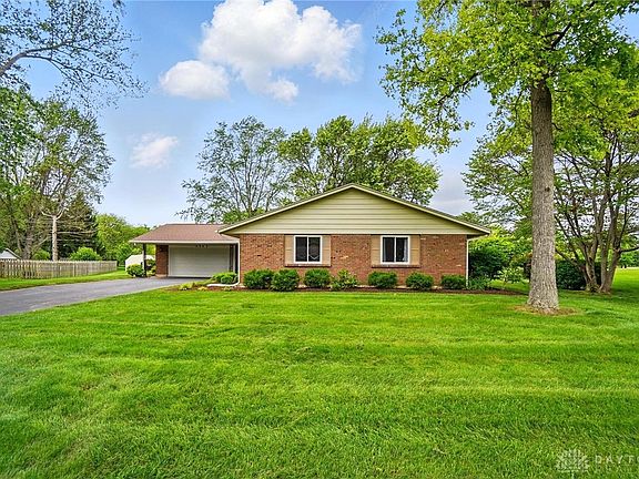 3rd image of 5547 Forest Bend Dr
