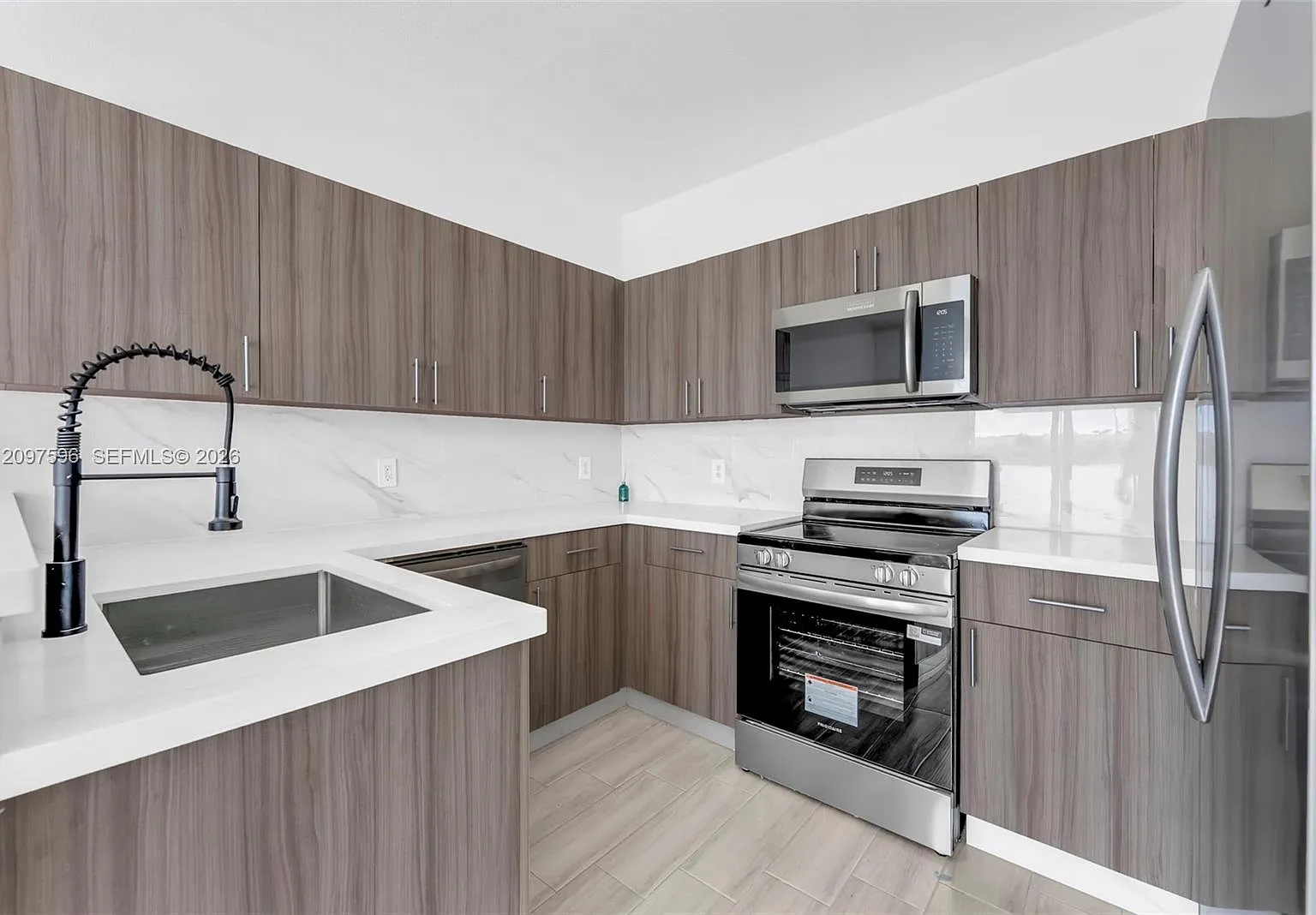 Villas At Nautica One Con — Photo 1