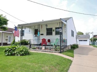 1227 Eppley Ave, Zanesville, OH 43701