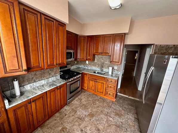 29 Romaine Ave #1F