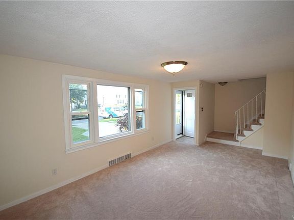 2nd image of 709 Moore Ave