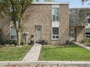 701 Burnhamthorpe Rd #105, Toronto, ON M9C2Z6
