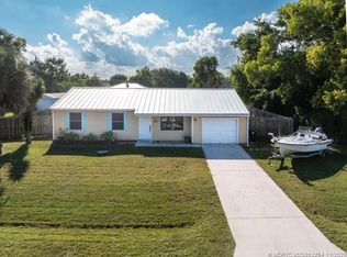 3071 SE East Blackwell Dr, Port Saint Lucie, FL 34952