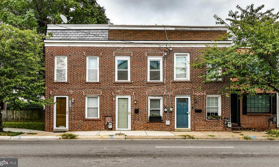 1st image of 621 N Henry St
