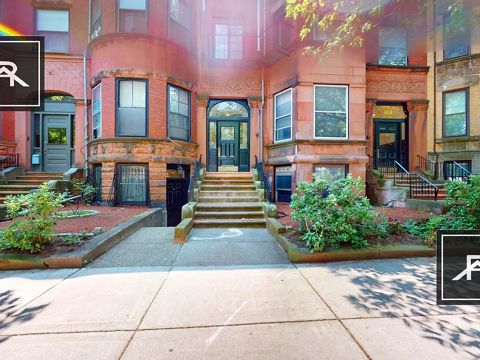 1063 Beacon St #BR