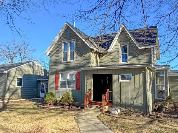 503 2nd St NE, Hampton, IA 50441