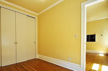 Rented by R New York