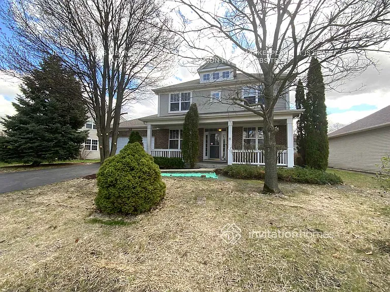 305 Kensington Dr — Photo 2