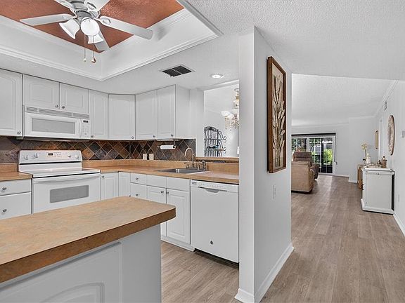 5th image of 820 VIRGINIA STREET #104