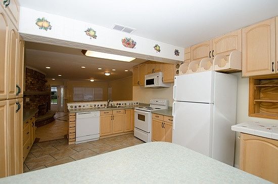 2nd image of 2757 SW 46th Ct