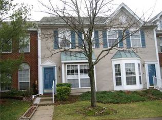 10 La Salle Ct #704, Franklin Park, NJ 08823