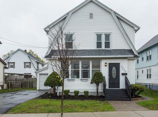 1215 Carew St, Springfield, MA 01104