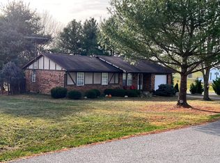 16 Eastland Estates Dr, Cynthiana, KY 41031