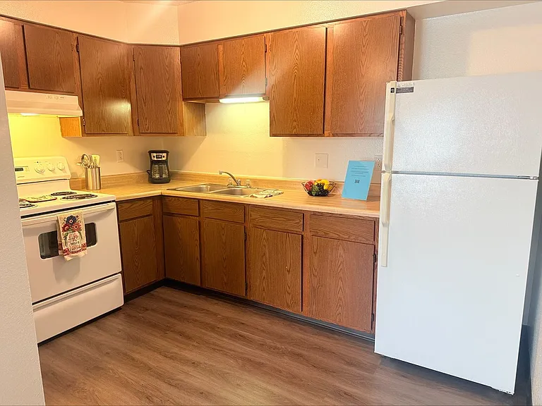 1216 S G Ave — Photo 21