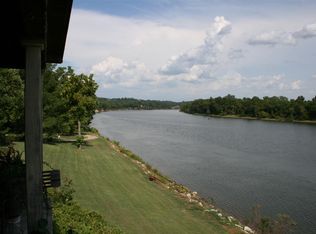 351 Riverview Dr, Decaturville, TN 38329