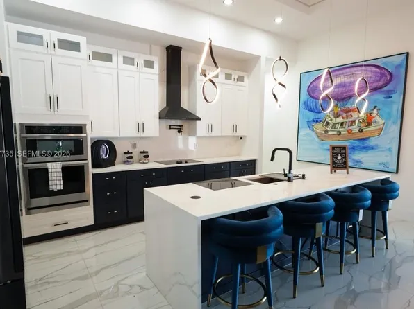 910 NW 38th Ave, Cape Coral, FL 33993