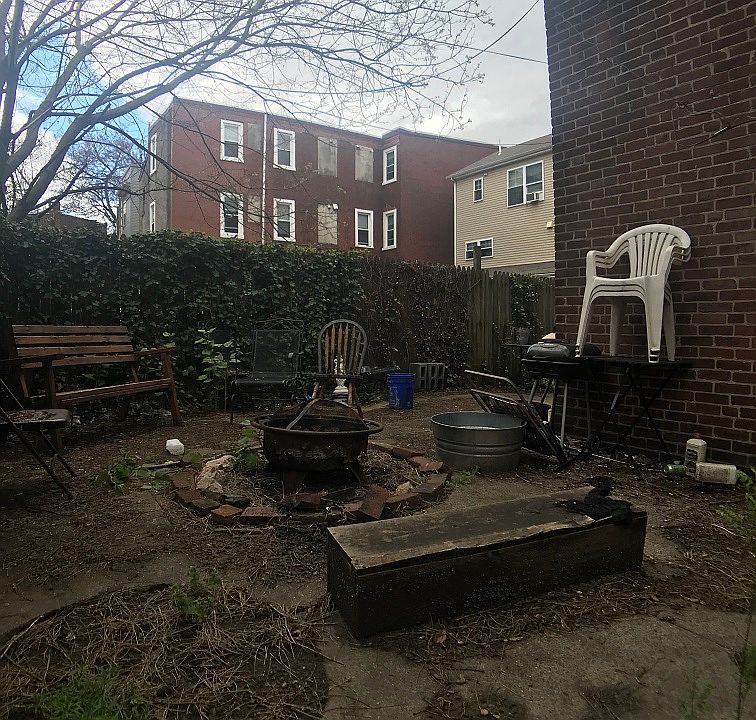 1221 N. Franklin St Philadelphia, PA