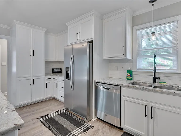1012 Glenco Rd — Photo 15