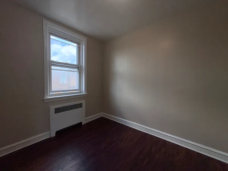 6810 Lynford St — Photo 15