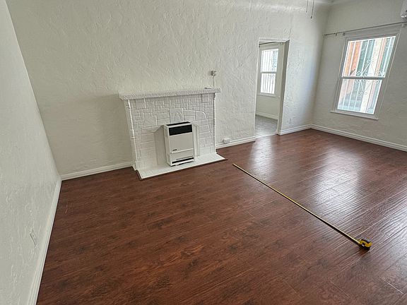 5th image of 314 N Orange Grove Ave #105