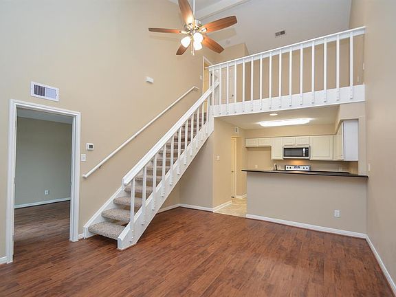4th image of 2611 Grants Lake Blvd