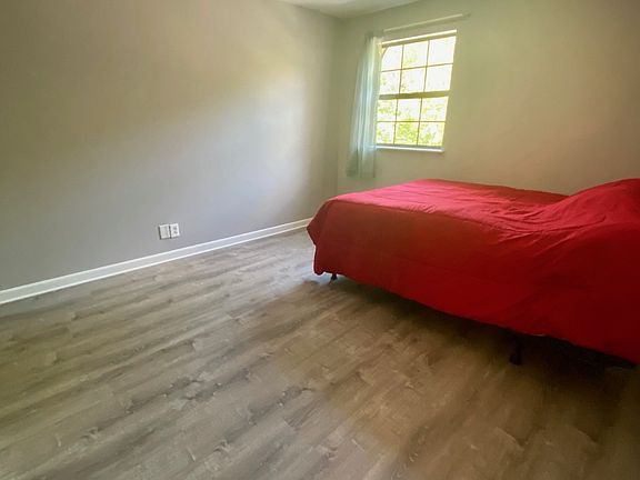 5th image of 420 Walton Ln APT J45